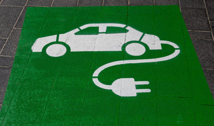 ¿Son los coches eléctricos la solución?